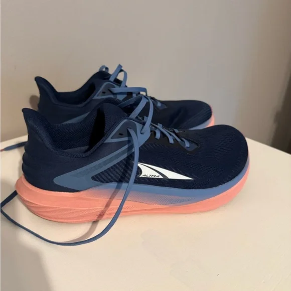 Altra Torin 8 - Picture 2 of 7